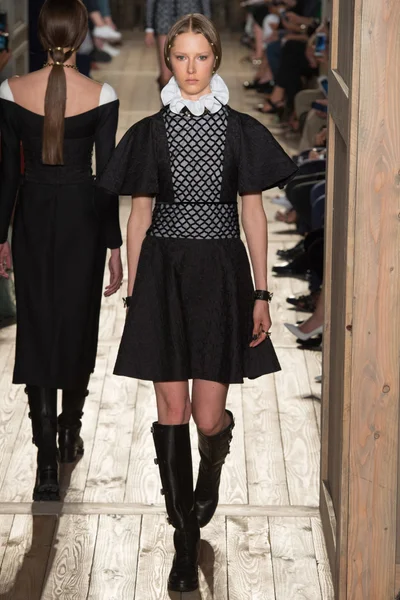 Look 23